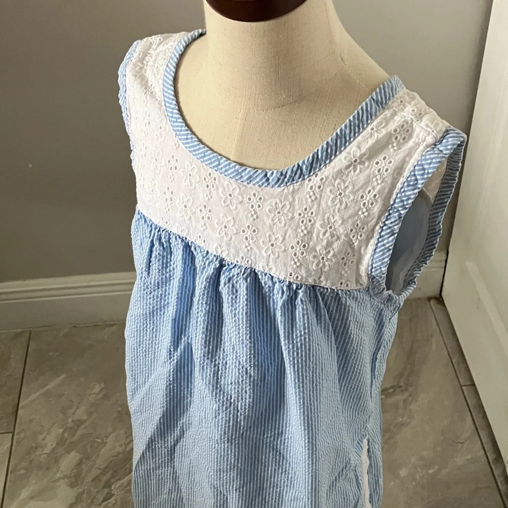 Vineyard Vines Girl's Sleeveless Blue Striped Seersucker Dress | 12